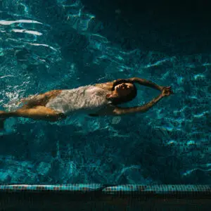 Ingresso 3 ore – Infra admission ticket allows three hours of relaxation in a luxurious pool setting